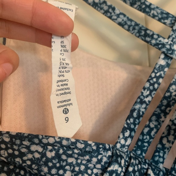 Lululemon built in bra tank top - Picture 3 of 3